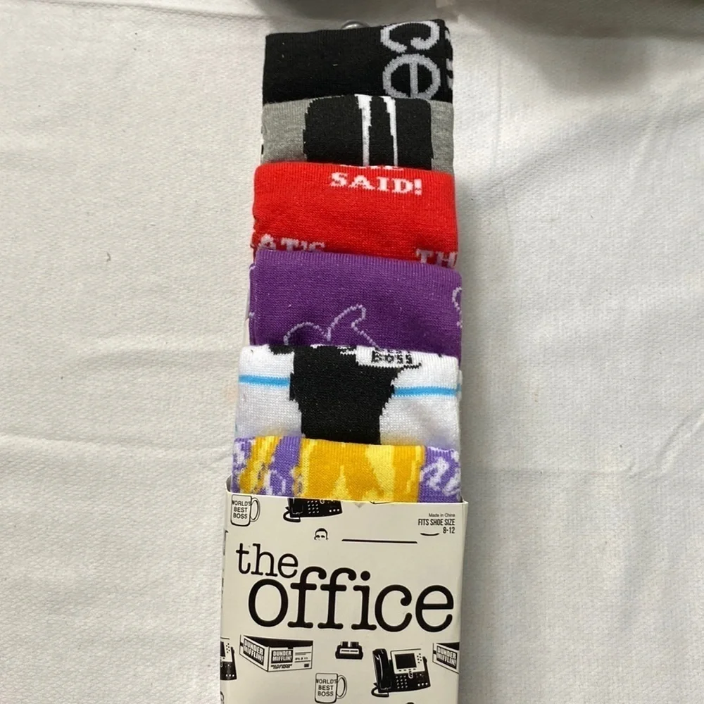 6 Pair Casual Crew the Office Socks shoe size 8-12. (BK)